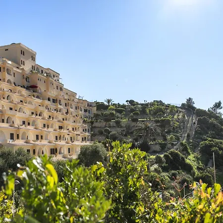 In With Terrace Apartman Carvoeiro